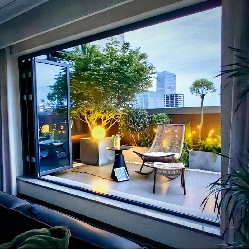 Heavy-duty aluminum alloy folding door, tempered glass sliding door for courtyard villas, open kitchen partition Heavy-duty aluminum alloy folding door, tempered glass sliding door for courtyard villas, open kitchen partition