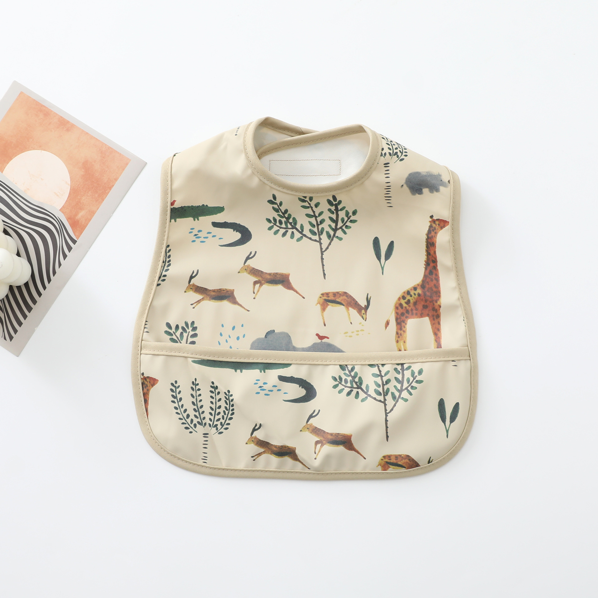 Pu 작은 턱받이 베이지 색 코끼리