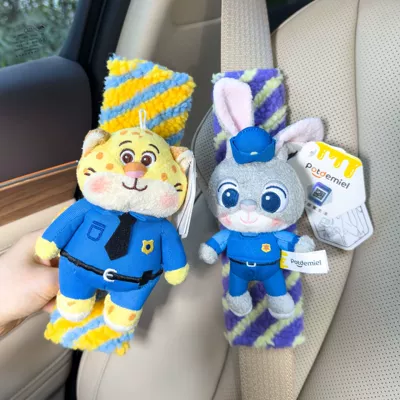 Sürətlər qutusu və əl tormozu başlıqları: Shoulder Pad Car Seatbelt - shoulder-pads-stripes-genuine-q-cute-leopard-police-officer-q-cute-judy-two