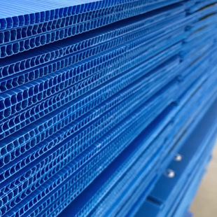 Colored Pp Plastic Hollow Board in Stock, Moisture-Proof and Anti-Static Packaging Vacuum Board, Corrugated Board, Honeycomb Wantong Board