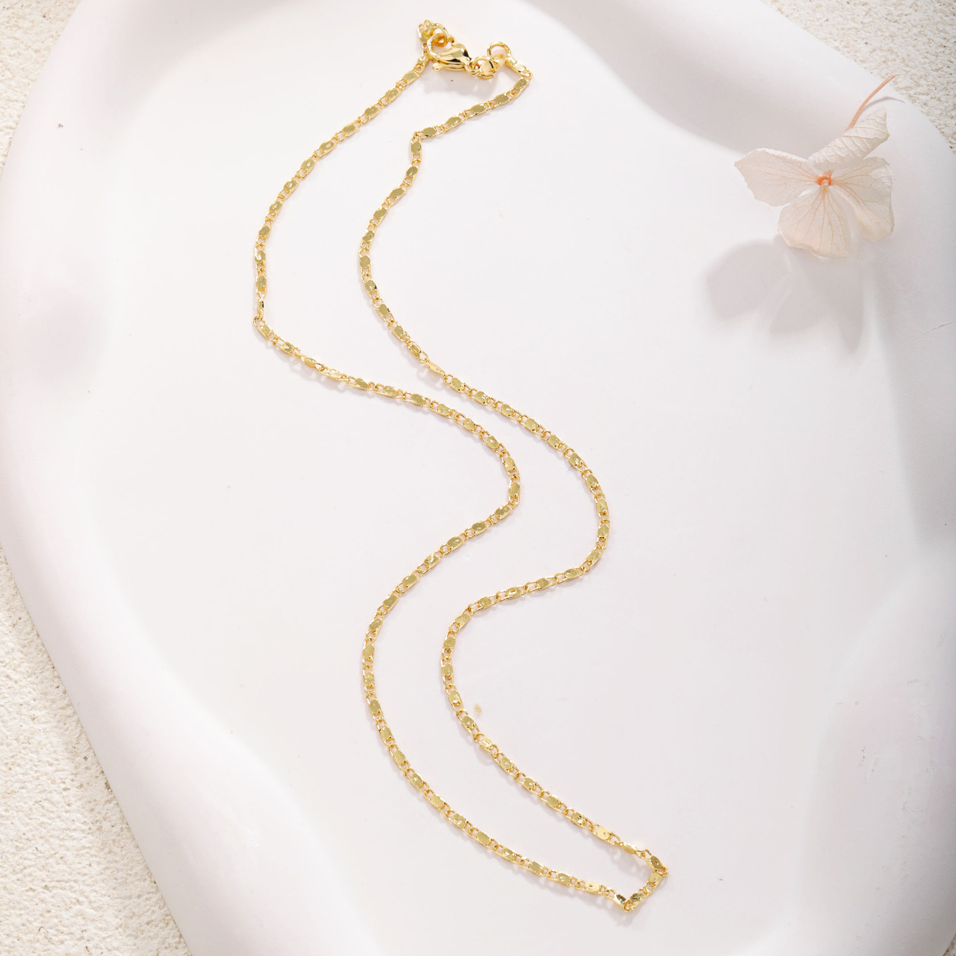7g Weight Gold Plated Plating Material Necklace Classification Copper Chain Material 1 Piece Quantity Holiday, Daily Occasion Artificial Crystal, Copper Material Water Droplets, Heart Shape Pattern Women's Gender Irregular, Plating Design Sweet Style Sweet Water Droplets Heart Shape Gold Plated Artificial Crystal Copper Wholesale Necklace 5