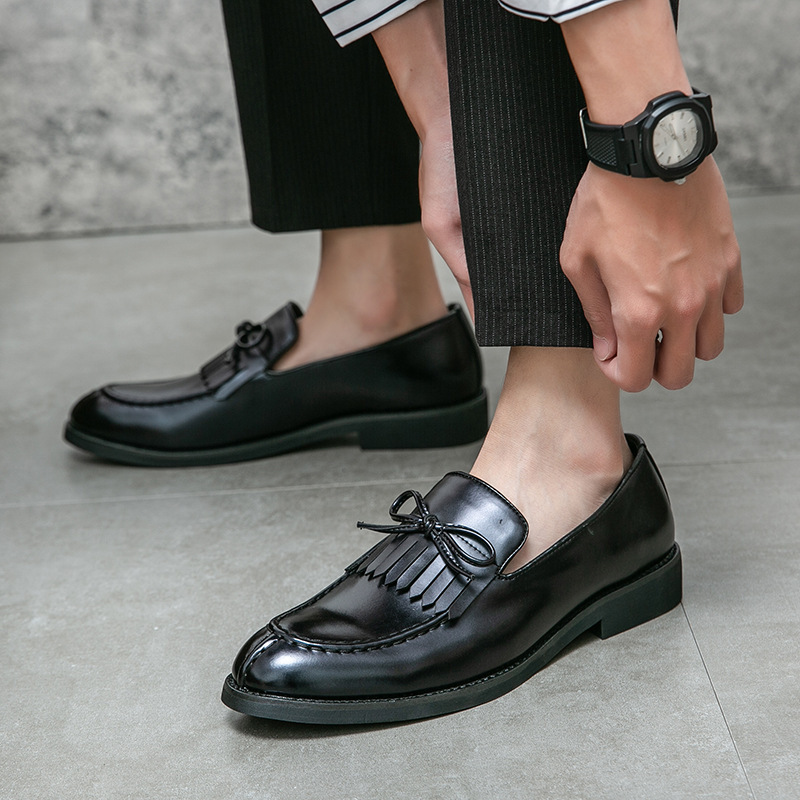 Europa y América de moda zapatos de vestir de tamaño grande transfronterizos personales para hombres zapatos de negocios zapatos de cuero de color sólido británicos zapatos Lefour para hombres