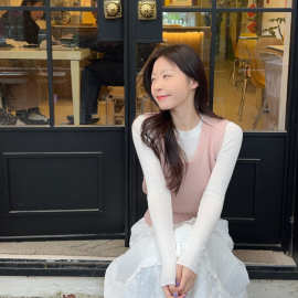 韩剧穿搭一整套装叠穿针织马甲背心打底衫女春季白色半身裙