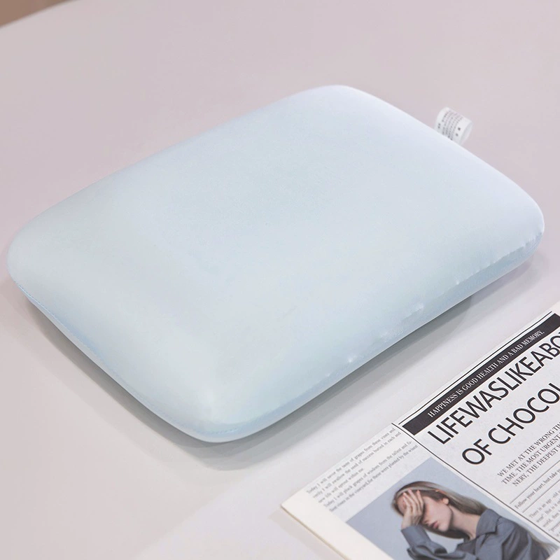 Silk children's summer pillow for sleep at lunchtime for elementary school students