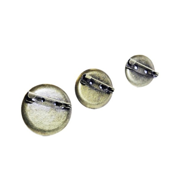 brooch