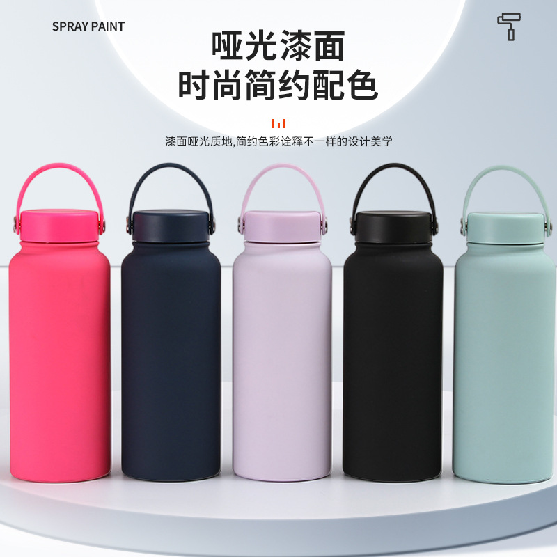 Botella de agua deportiva de gran capacidad transfronteriza, taza aislada al vacío de acero inoxidable 304, botella espacial de pintura de goma portátil para exteriores