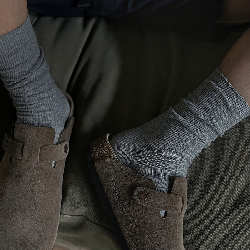 Yu Wenle ins fashion brand Japanese vintage socks men's cotton mid-calf autumn and winter stockings sweat-absorbent women's pile socks Yu Wenle ins fashion brand Japanese vintage socks men's cotton mid-calf autumn and winter stockings sweat-absorbent women's pile socks