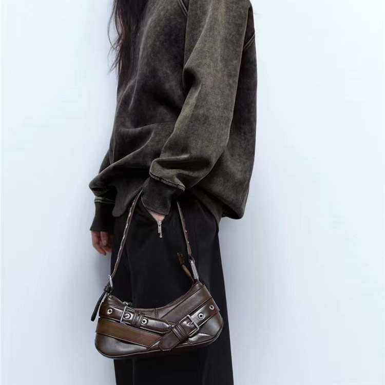 Borsa a spalla stile retrò da donna in nero e marrone chic_voghion.com