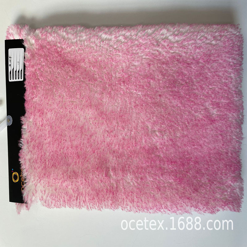 厂家直供澳羊毛时尚大衣面料粉色人造仿羊皮地毯地垫面料玩具面料