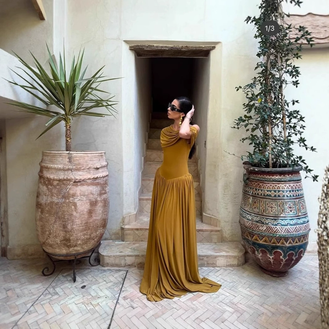 Летнее платье 2025 года, популярное за границей, однотонное, на одно плечо, повседневное и универсальное, длинное платье-топ с открытым плечом