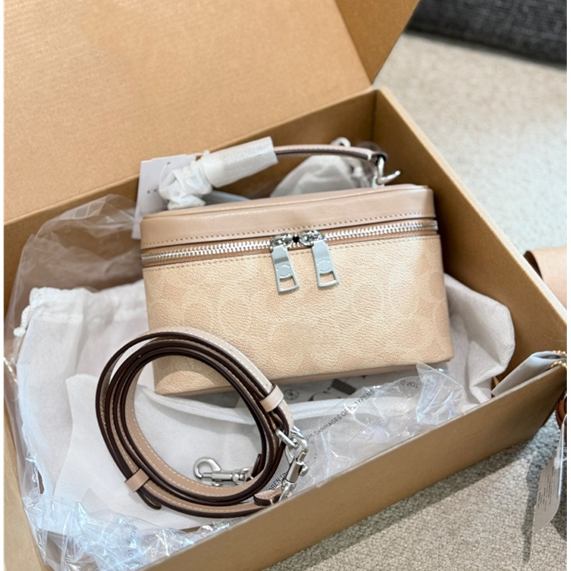 Demi-season box