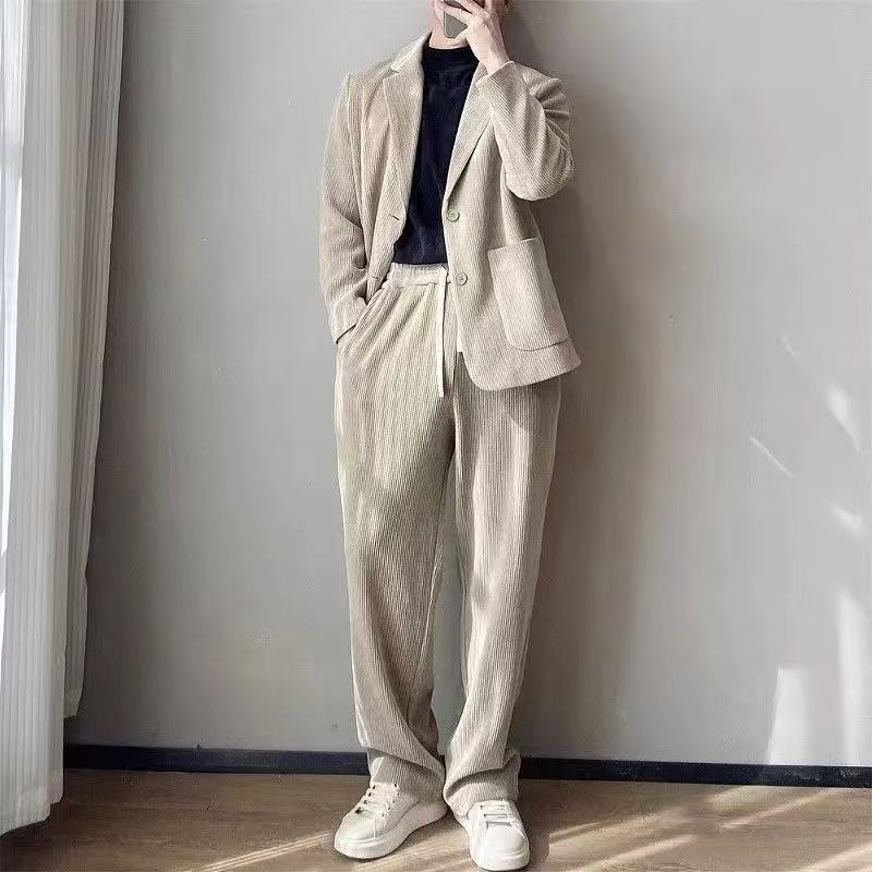 베이지색 정장
