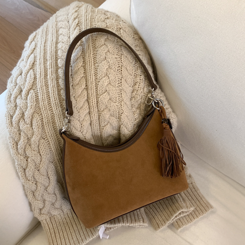 Retro Large Capacity Underarm Bag For Women 2025 Autumn/Winter New Suede Bucket Bag Simple Fashion Shoulder Bag - Thumbnail 2