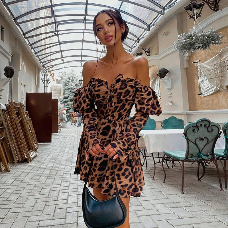 vestido de manga larga con estampado de leopardo de corte bajo para mujer nihaostyles ropa al por mayor NSXPF74048