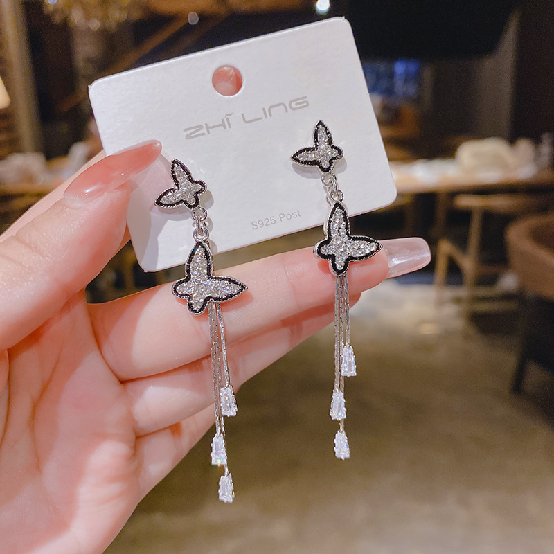 5FE7F2D6DC4D742D41A33F4490538B