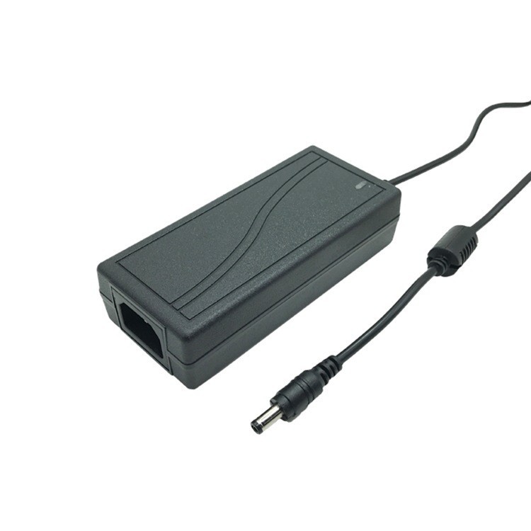 dc12v 5a桌面式电源适配器 cctv power 英规 美规 欧规 品字插头