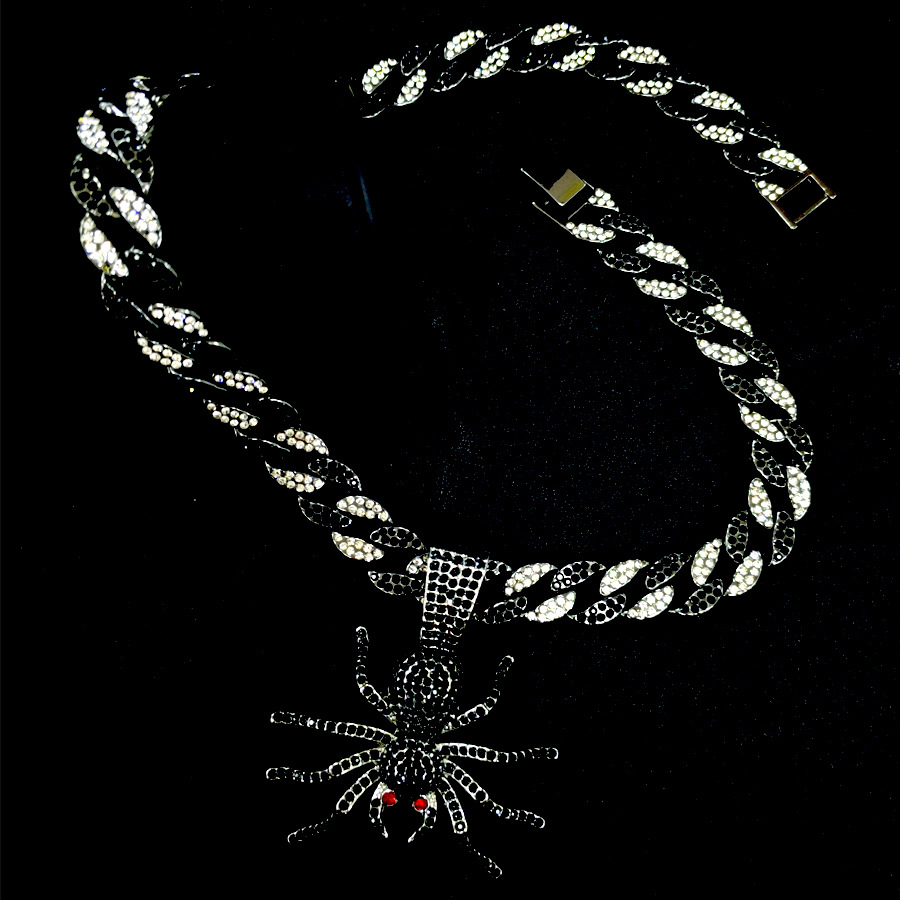 Black Spider Cuban Men's Ins Hip Hop Accessories Small Design Sense Collar Chain Dark and Dominant Necklace_voghion.com