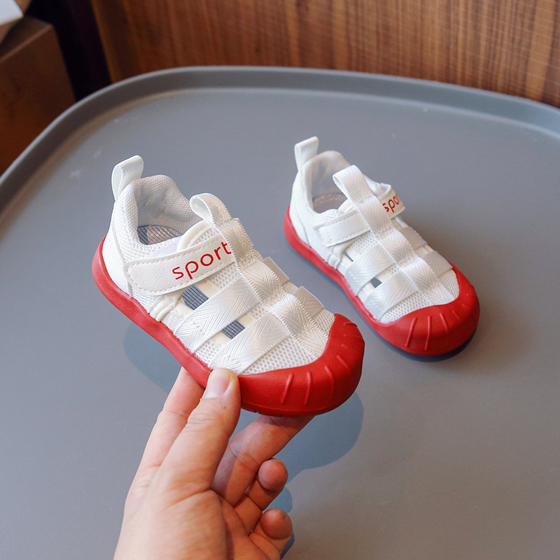 Sandalias de malla transpirable para niños, verano 2025, nuevas sandalias deportivas de moda para niños, zapatos de moda al por mayor