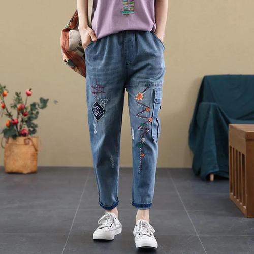 Women's Spring 9-inch Relaxed Wide-leg Embroidered High-waisted Jeans with Ripped Hems