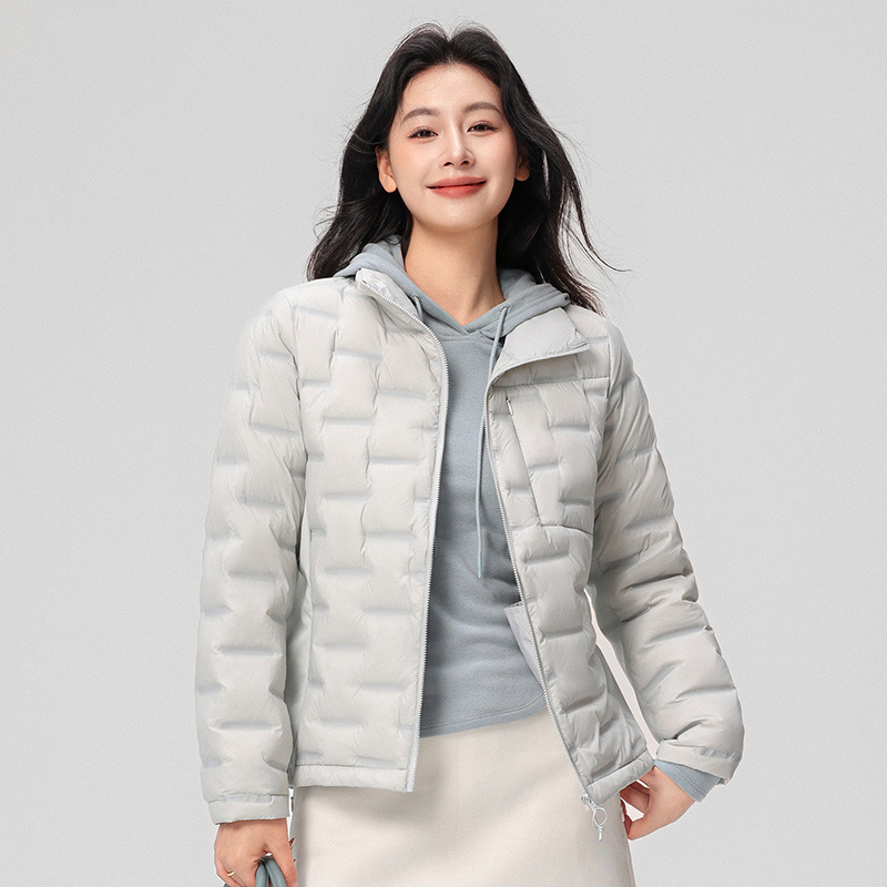 밝은 회색