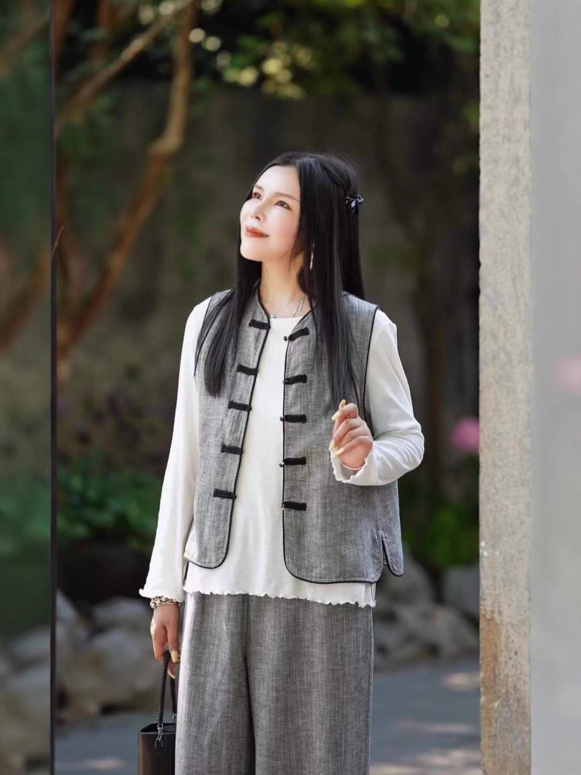 2025 nuevo estilo de otoño estilo nacional de color sólido nuevo estilo chino vertical collar botón de mujer chaleco chaleco corto