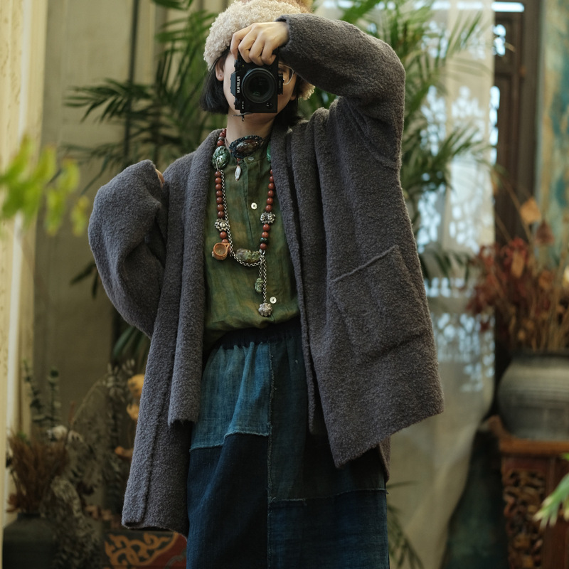 Vintage-Style Custom Retro Artistic Camel Wool Long-Sleeve Sweater Jacket 96106 Gray