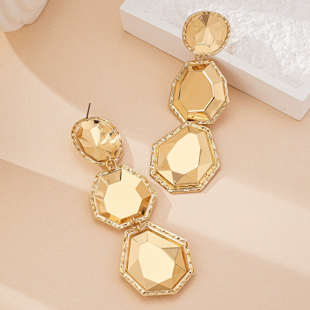 Trend metal retro elegant fashionable earrings, European style