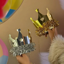 化妆服饰道具;红包/利是封;喜字