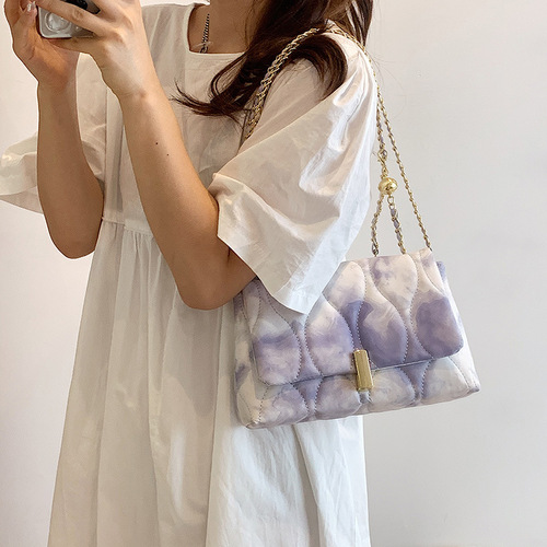Popular chain bag for women, new style, fashionable embroidery thread shoulder bag, summer style, stylish chain crossbody bag