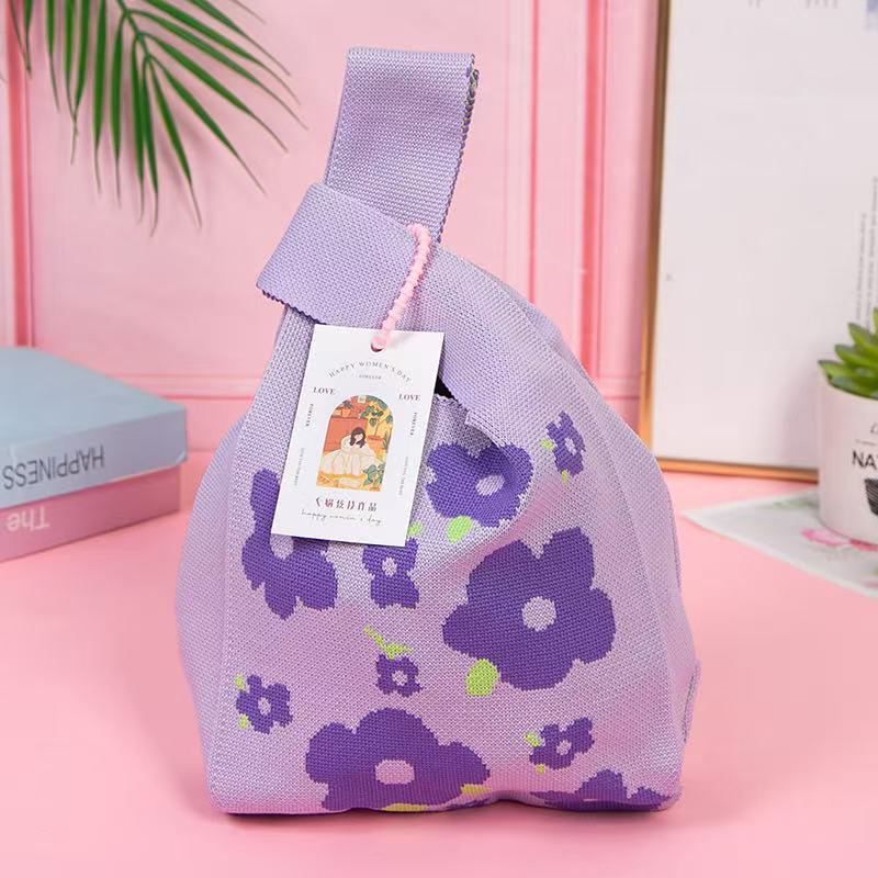 보라색 작은 꽃 + 액세서리 없음