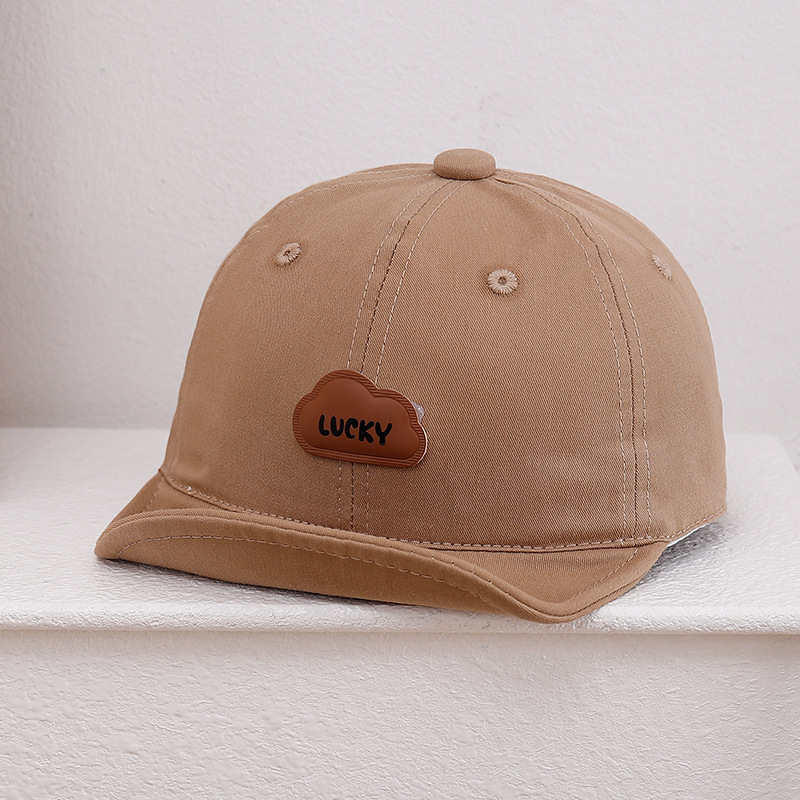 Sombrero de bebé primavera y otoño sombrero de béisbol masculino sombrero de protección solar sombrero deportivo sombrero de brida suave para niños adorable marea súper lindo