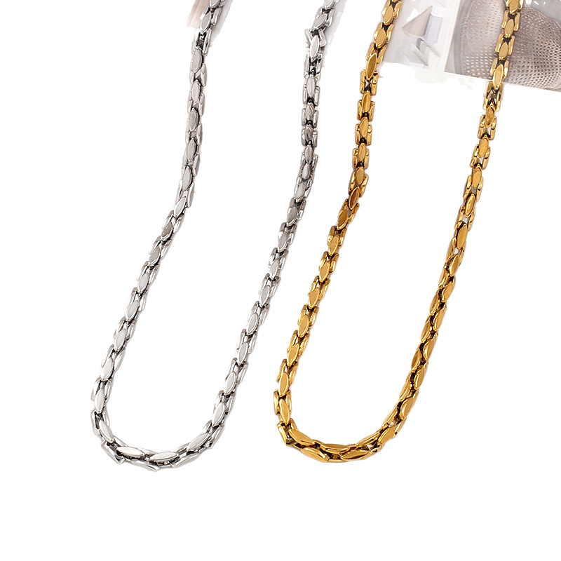 Titanium Cuban Chain Necklace For Men And Women Simple Style_voghion.com
