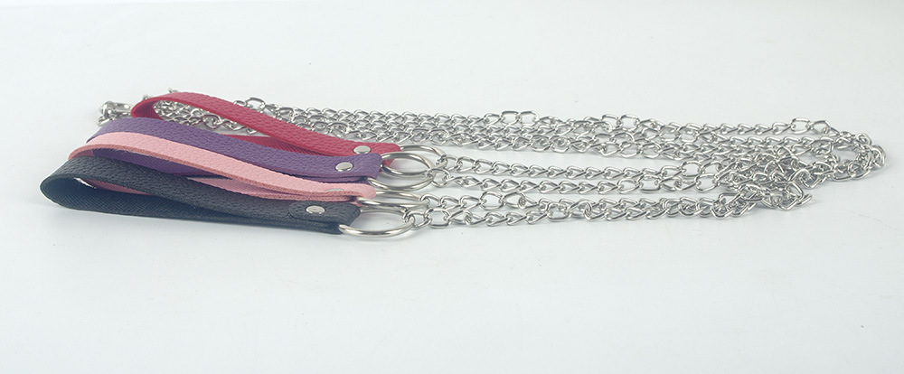 Collier sexy en cuir avec pinces en peluche et harnais de cou_voghion.com
