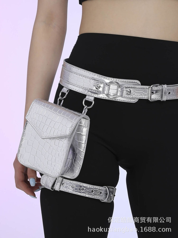 silver Niche Designer Bag y2k Sweet Cool Spice Girl Style ins Internet Popular Waist Bag Women's 2024 New Chest Bag Trendy