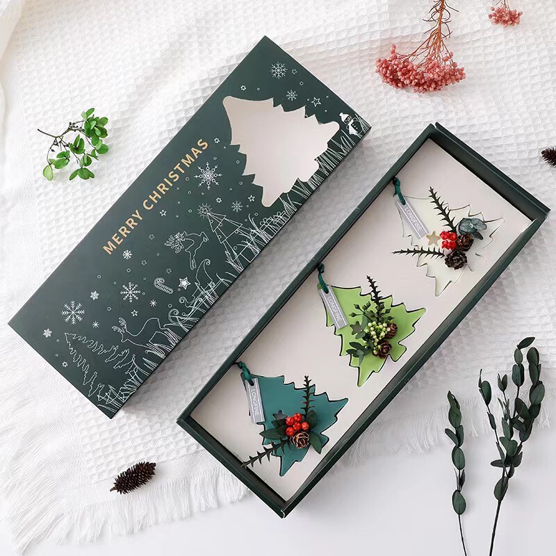 Christmas Decorations Pendant Indoor Wardrobe Aromatherapy Wax Film Deodorization Aromatherapy Christmas Festival Gift Box Gift
