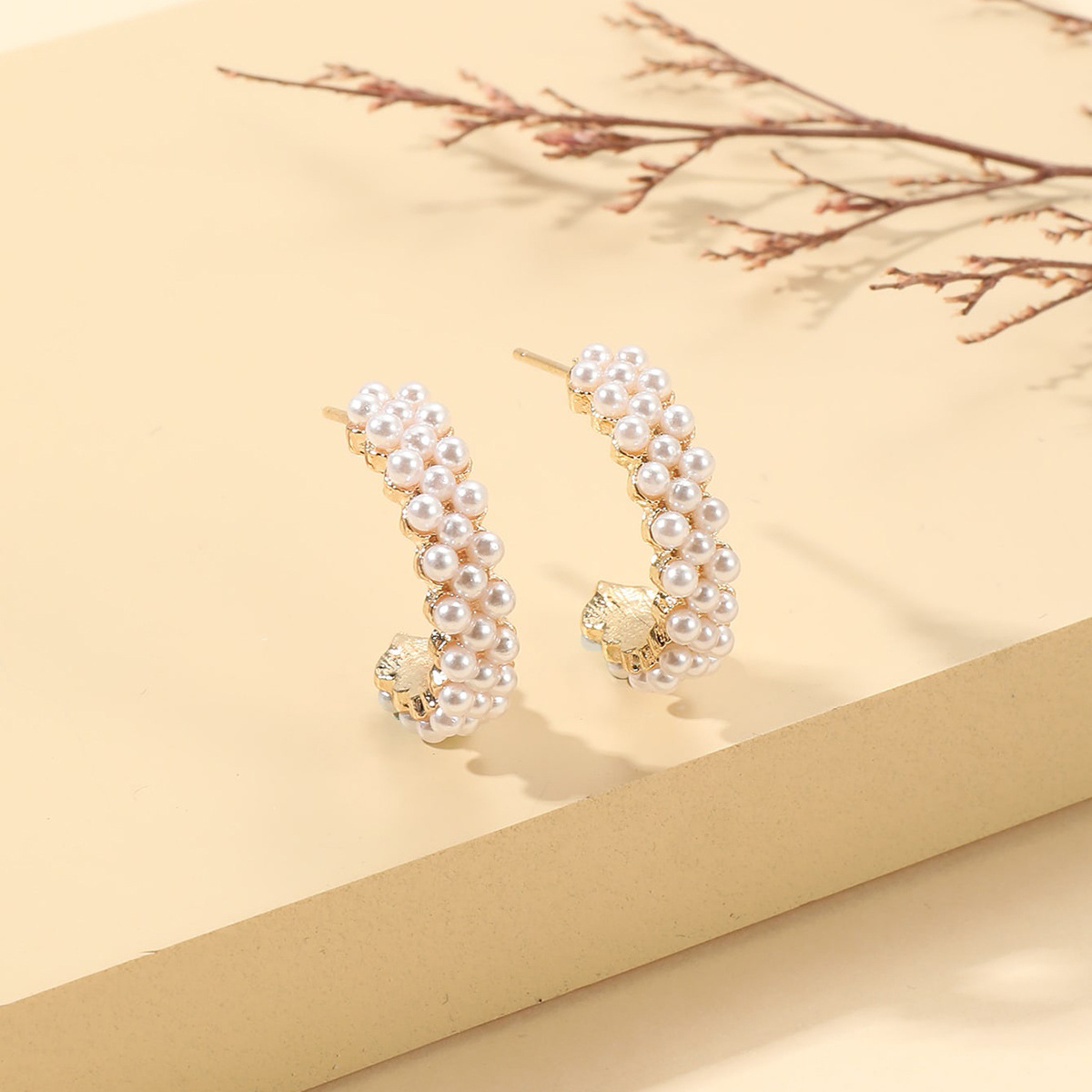 韩版个性设计新潮轻奢风珍珠C形耳环亚马逊热卖简约金属半圆耳环
