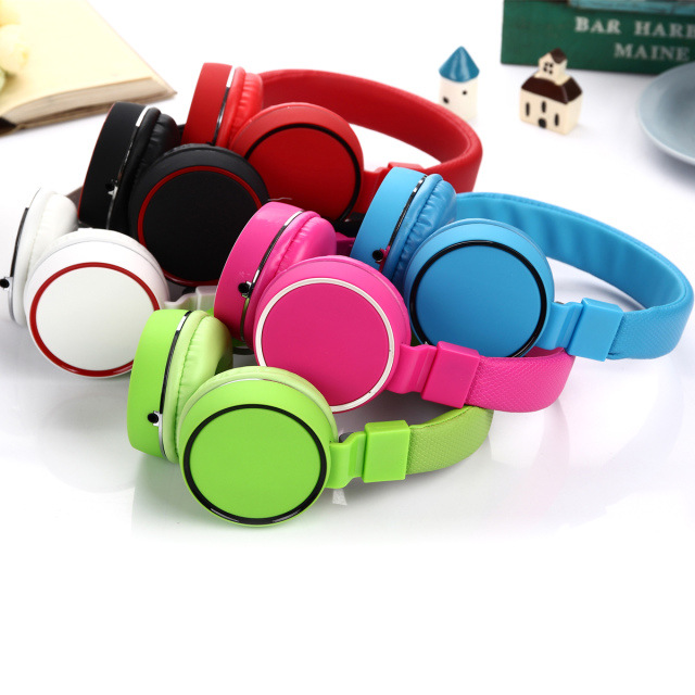 Auriculares Fábrica Ventas directas de fábrica TV10 Cable de color caramelo Auriculares plegables con marca