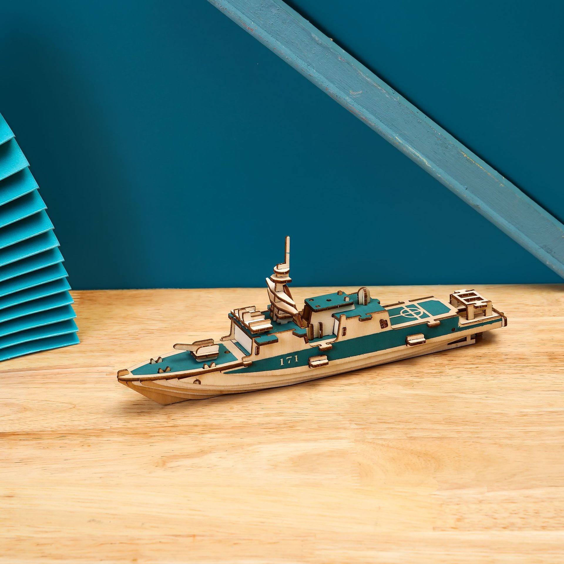 C-008 052C导弹驱逐舰.jpg