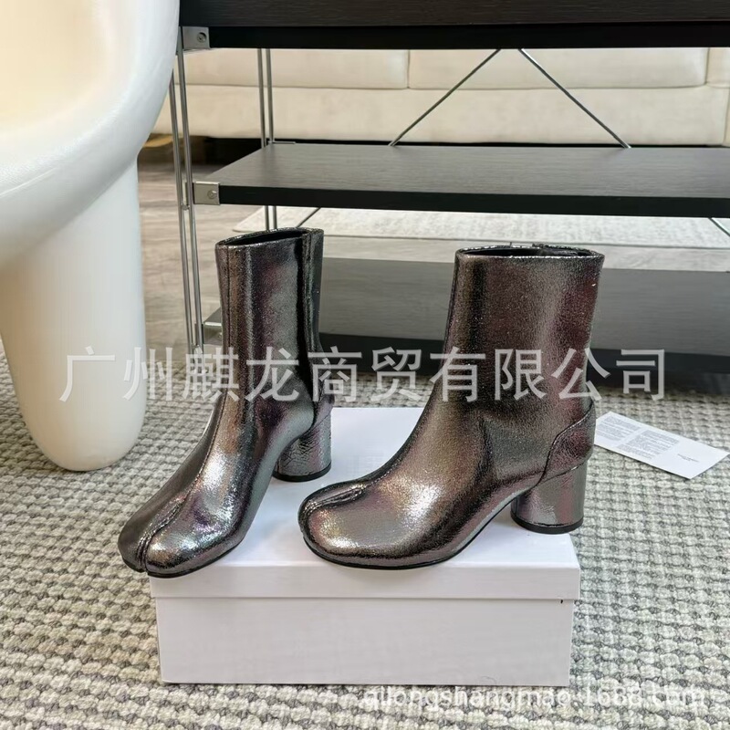 高端2025秋冬时髦真皮复古粗跟分趾马丁靴猪蹄短靴显瘦时装单靴女|undefined