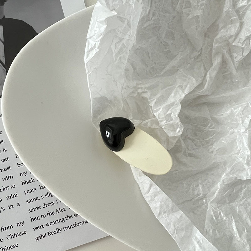 Clip per capelli semplice in bianco e nero con mini piccola a forma di fiocco dolce e carino, con becco d'anatra, accessori per capelli semplici e coordinati_voghion.com