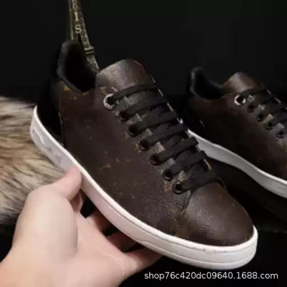 Unisex Celebrity Style High-End Genuine Leather Skateboarding Shoes for Men - Factory Wholesale