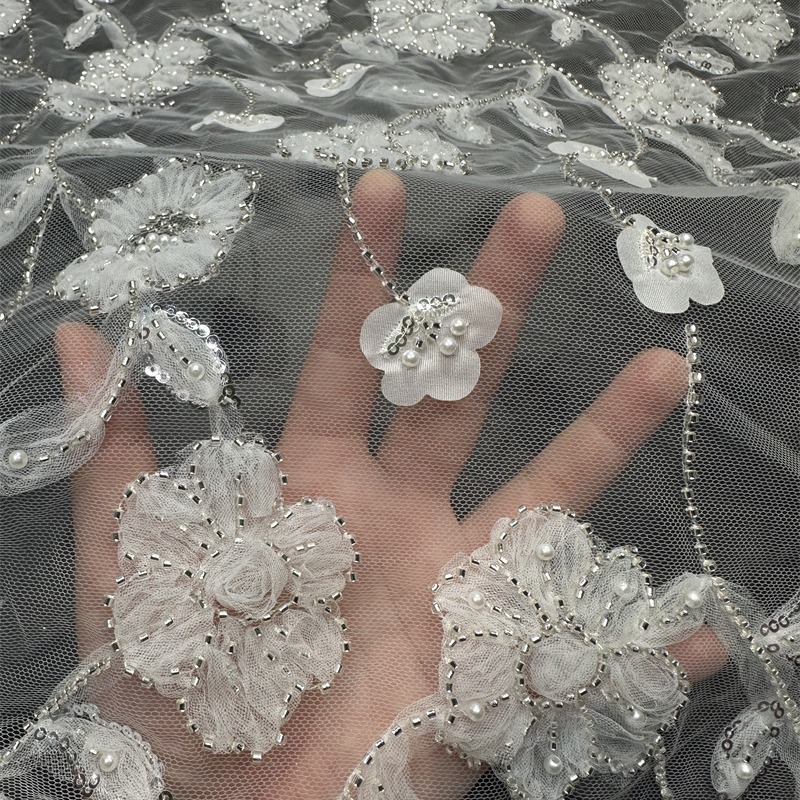 Nicho universal decal hecho a mano tela de encaje lujoso vestido de boda tela de cena suministro de stock pequeño fresco