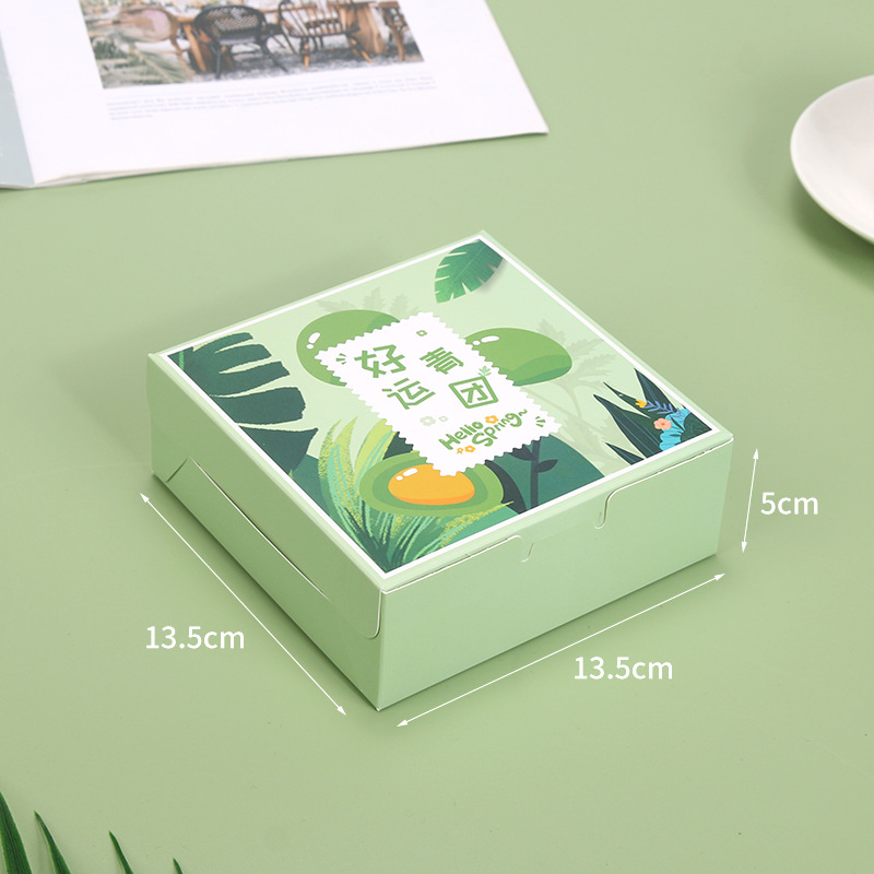 4 cajas de bolas verdes de la suerte; Verde; Papel