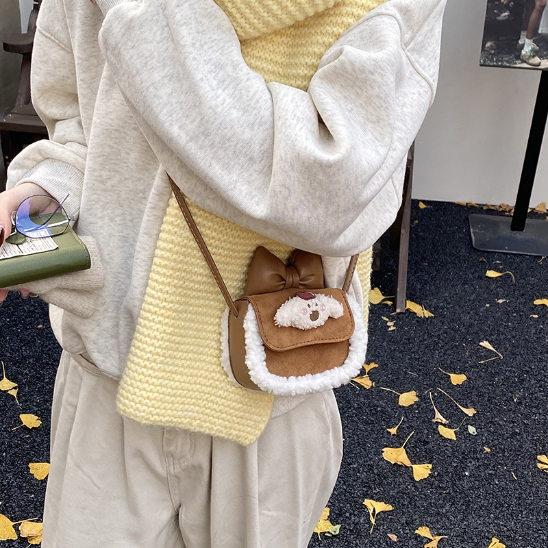 Mini nicho coreano diseño bolso pequeño 2025, nuevo invierno en el aire exterior encantador hombro de un solo hombro bolso inclinado