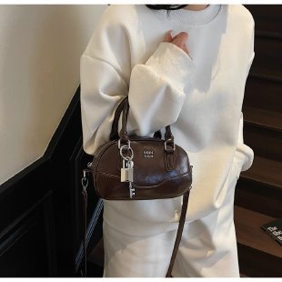 Perseguir la excelencia, un bolso femenino dedicado a las mujeres elegantes