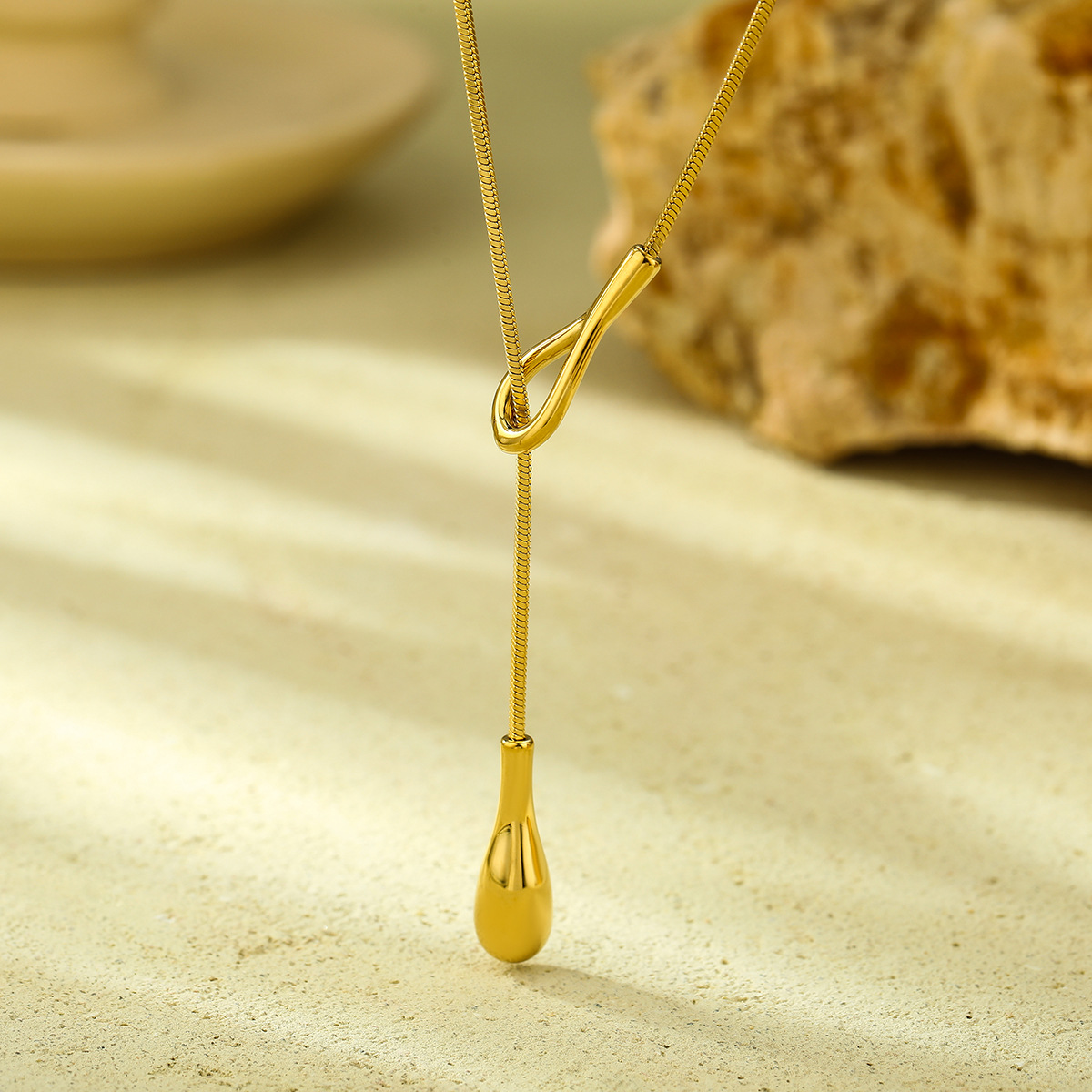PVD Coated Real Gold Plated Water Droplets Solid Color 304 Stainless Steel Casual Simple Style Waterproof Non Tarnish Double Layer Necklaces Pendant Necklace display picture 6