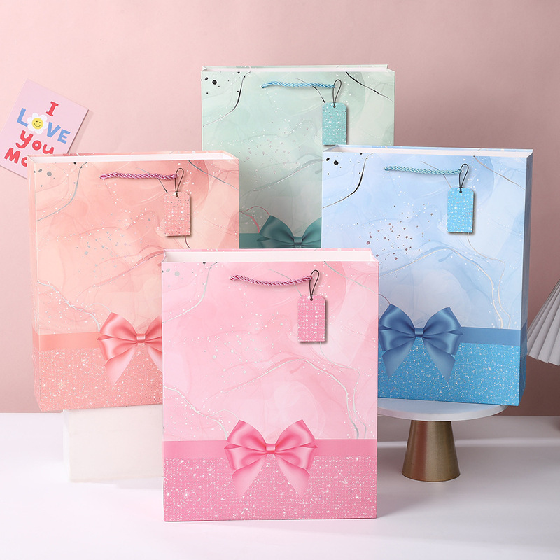 High-Looking Ins Style Gift Bag Satchel Souvenir White Cardboard Bag Accessible Luxury Design Birthday Gift Packaging Bag