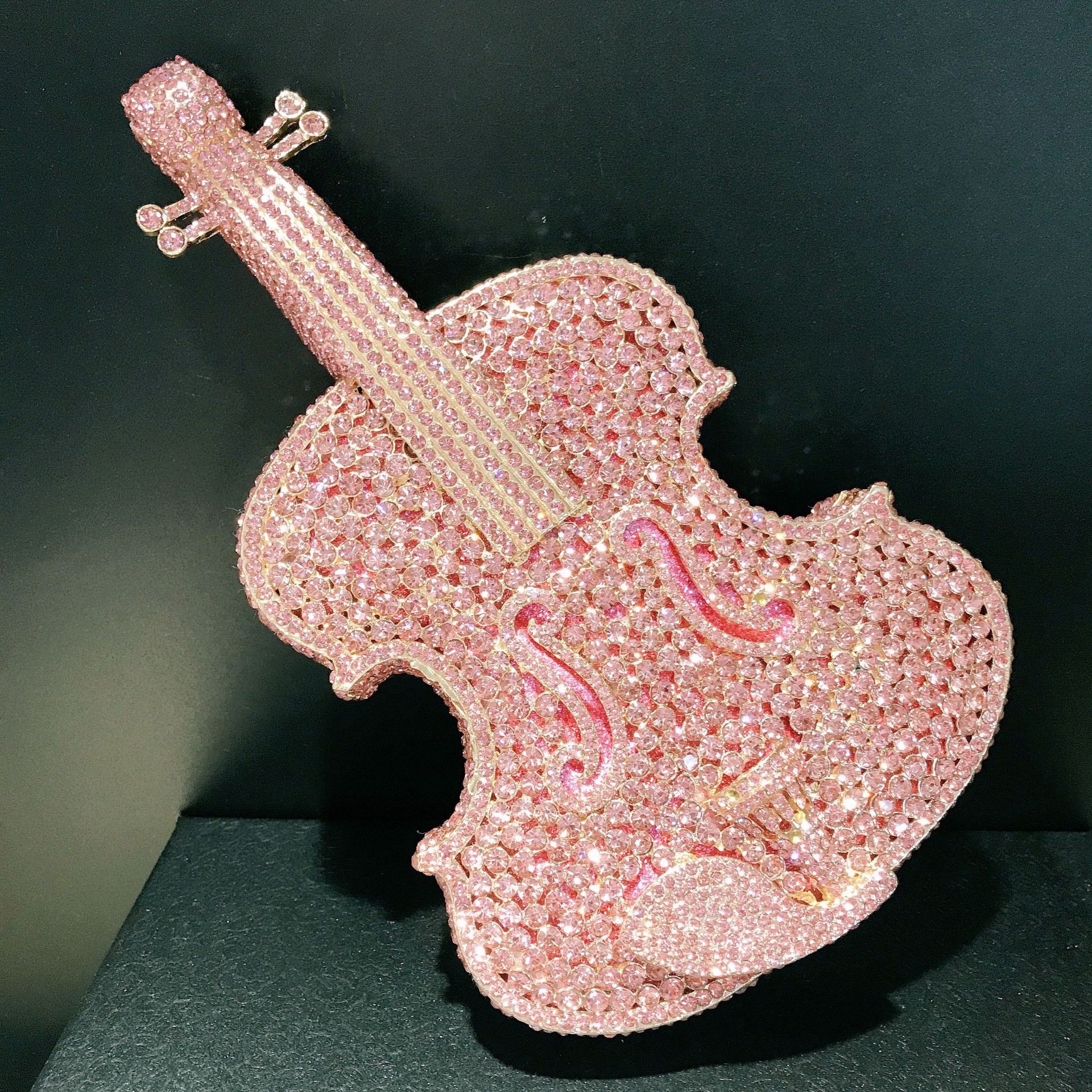 Bolsa de violín, bolsa de diamantes