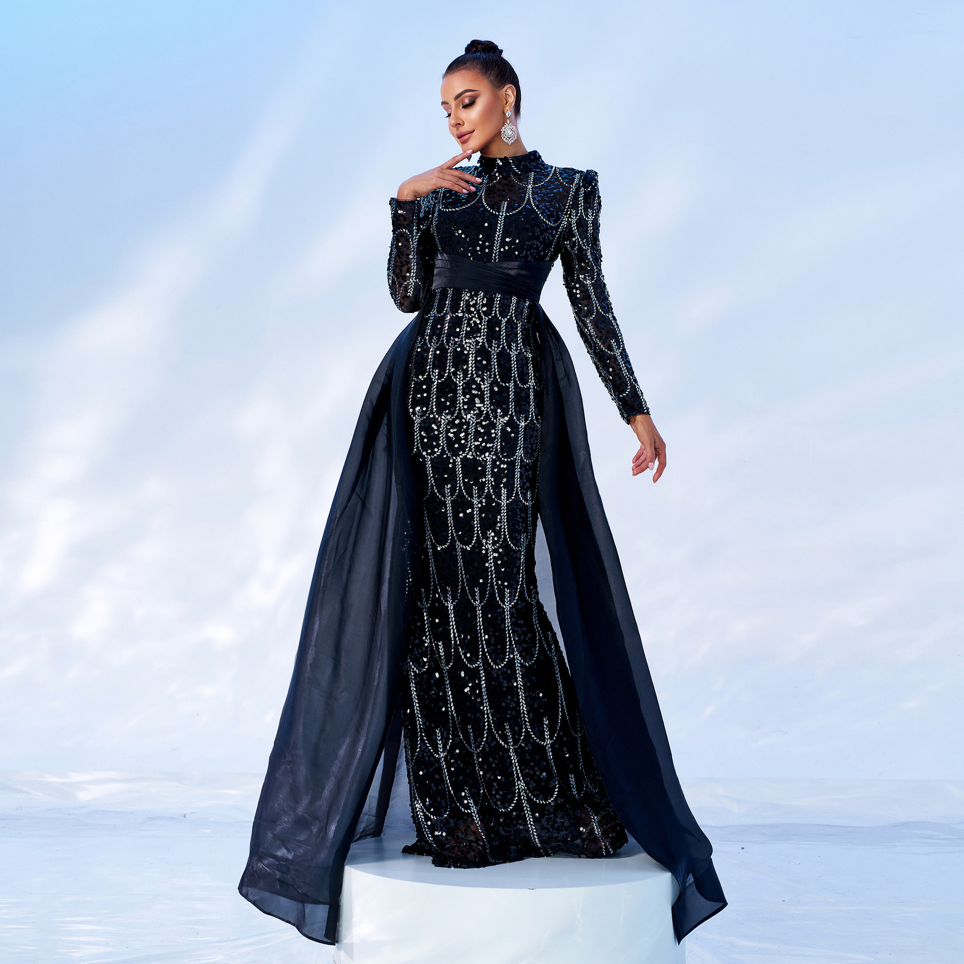 European And American New Long Sleeved Round Neck Long Sequined Banquet Cape Fishtail Evening Dress Bridesmaid Dress Dress Female_ecoleips.com