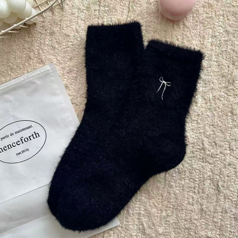 秋と冬のピンクのリボン刺繍入り女性用ソックス、ベルベットの厚みのある暖かいソックス、ホームフロアミッドカーフソックス、スリープソックス|undefined